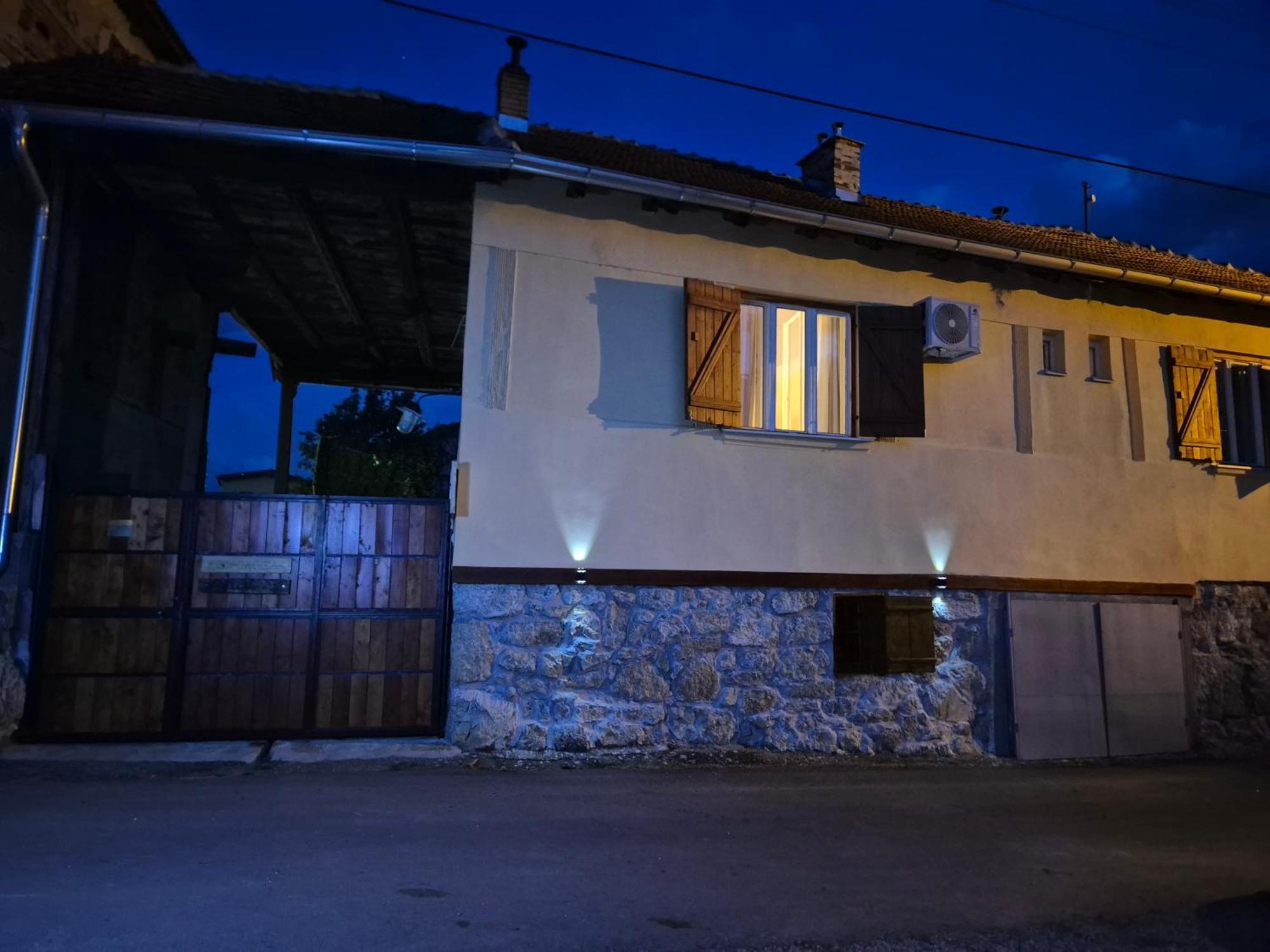 Konak -Guest House -Ramonda Serbika Ni Dış mekan fotoğraf